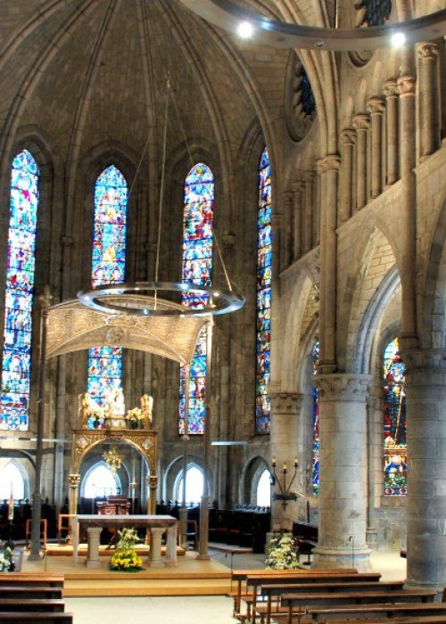 Colegiata_de_Roncesvalles_Navarra_iglesia-1024x575